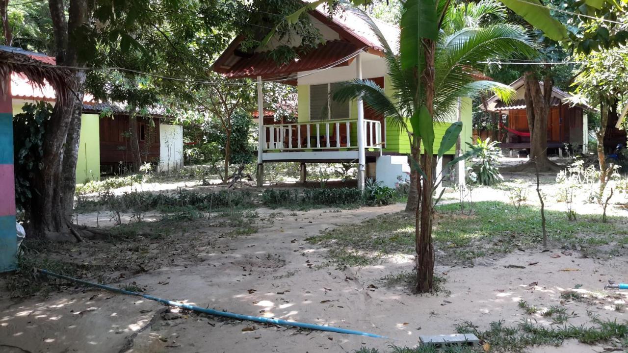 Banana Resort Koh Phayam Exterior foto